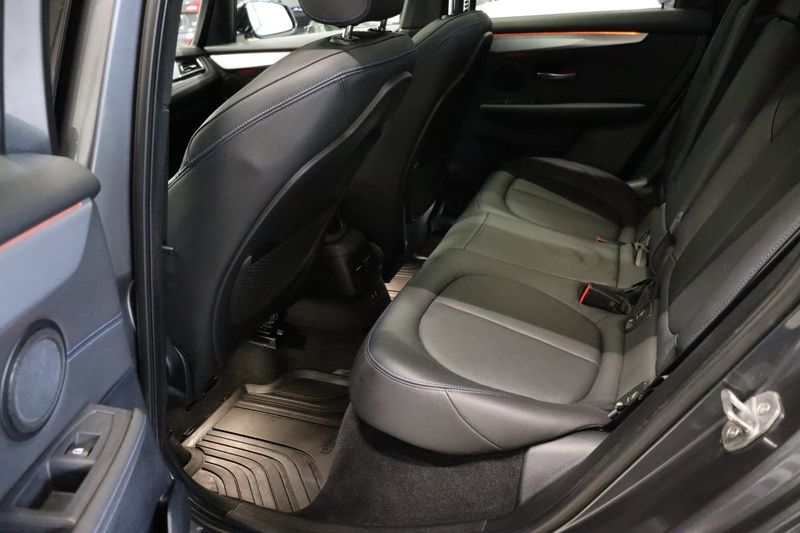 BMW 225 bild 8