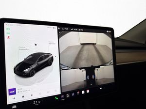 Tesla Model Y bild 15