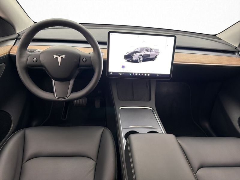 Tesla Model Y bild 14