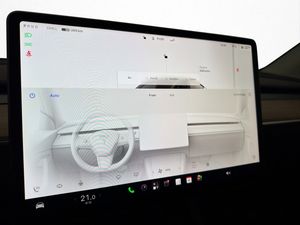 Tesla Model Y bild 20