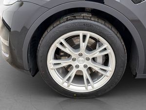 Tesla Model Y bild 34