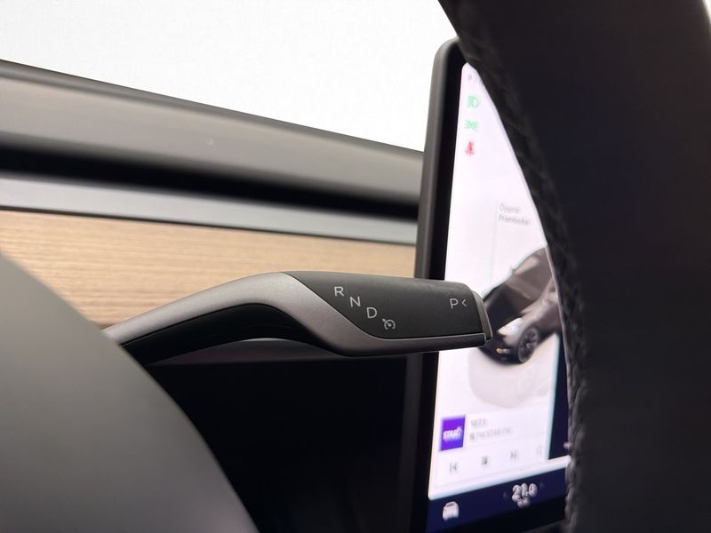 Tesla Model Y bild 31