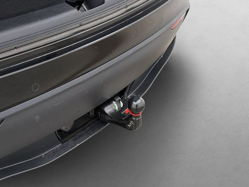 Tesla Model Y bild 10