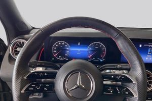 Mercedes GLB200 bild 10