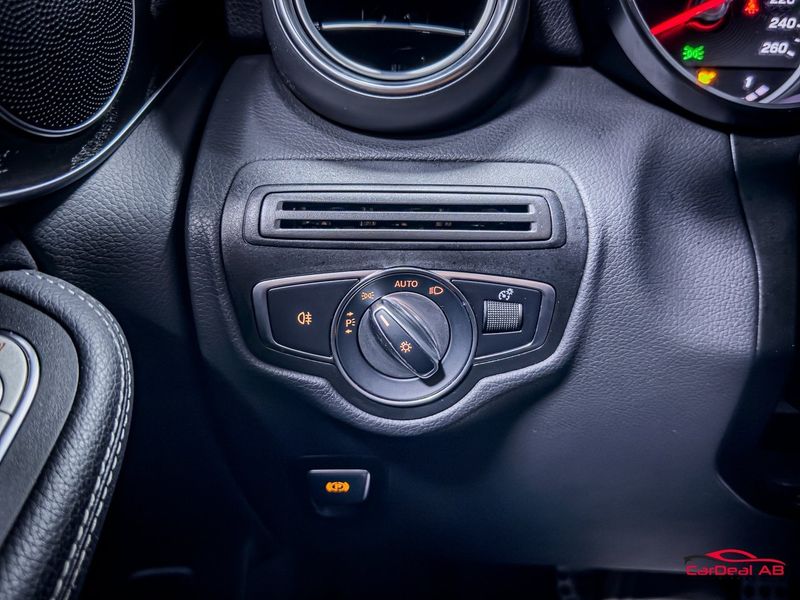 Mercedes GLC300 bild 30
