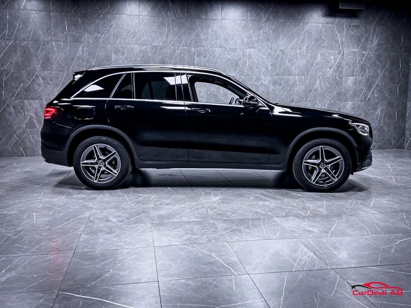 Mercedes GLC300 bild 8