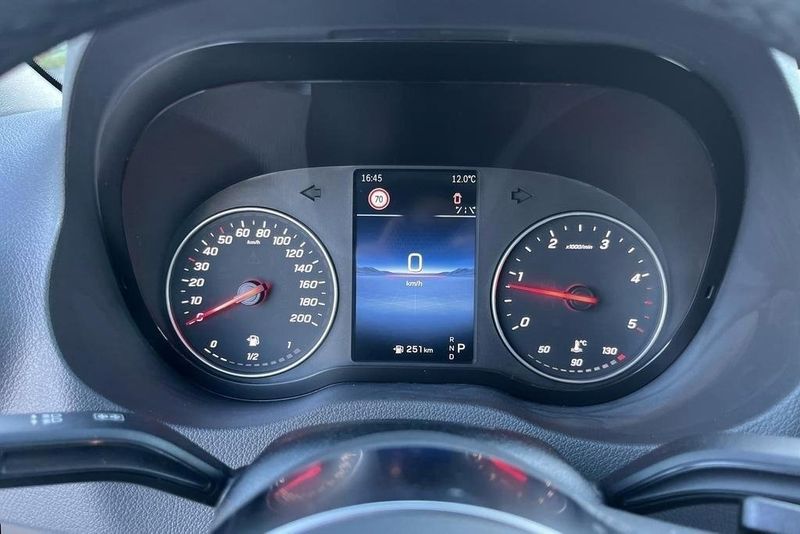 Mercedes Sprinter bild 10