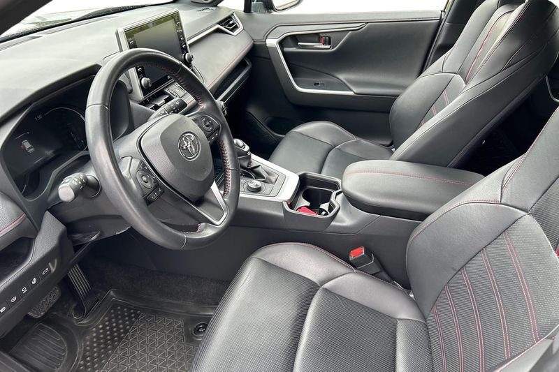 Toyota RAV4 bild 8