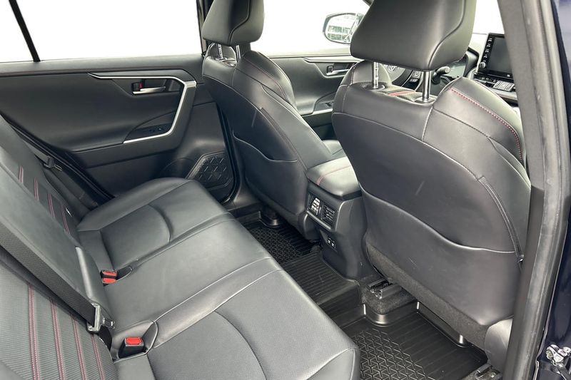 Toyota RAV4 bild 11
