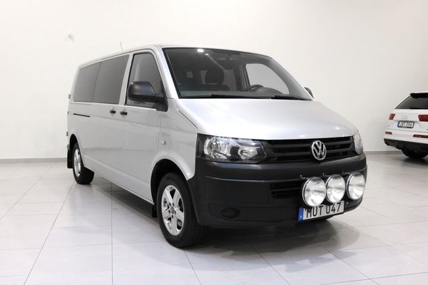 Volkswagen Caravelle 2.0 TDI 140hk / 9-sits / PDC / Farthållare - 2015