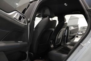 BMW i4 bild 15