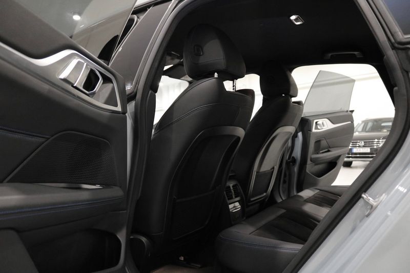 BMW i4 bild 15