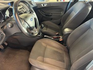 Ford Fiesta bild 8