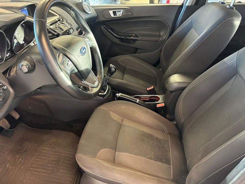 Ford Fiesta bild 8