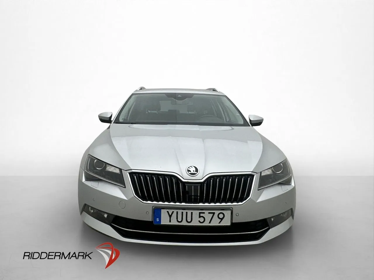 Skoda Superb bild 2