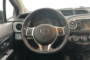 Toyota Yaris bild 16