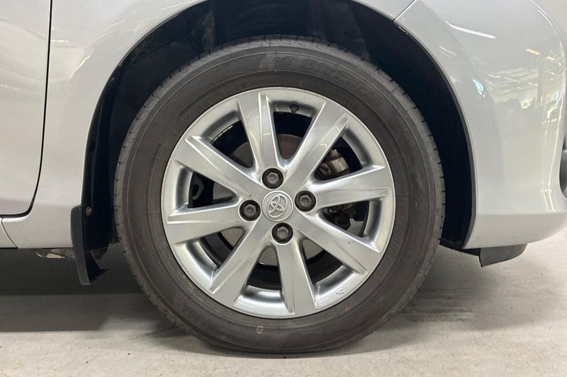 Toyota Yaris bild 11