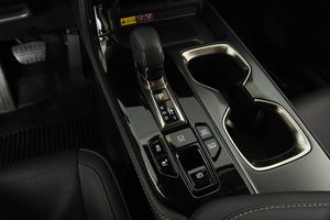 Lexus NX bild 12