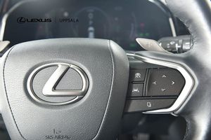 Lexus NX bild 13