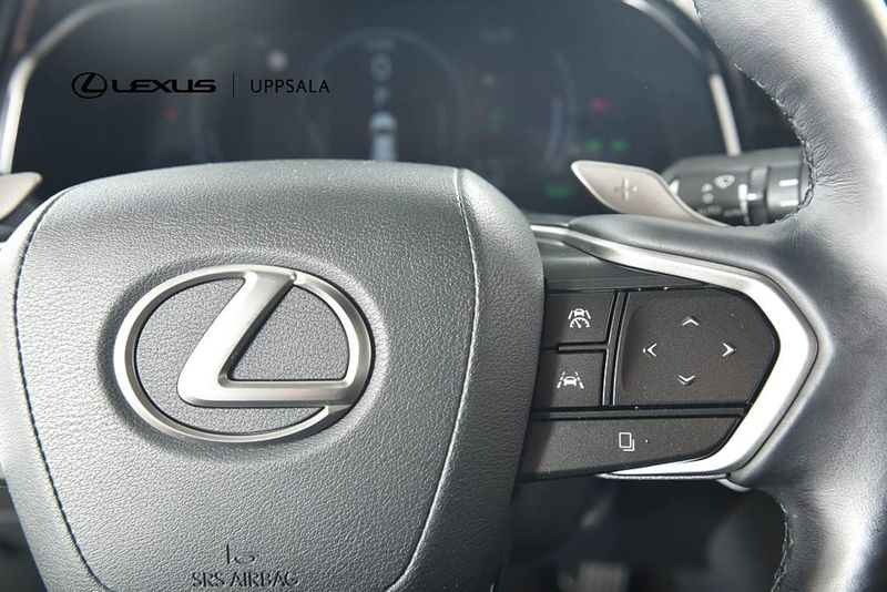 Lexus NX bild 13