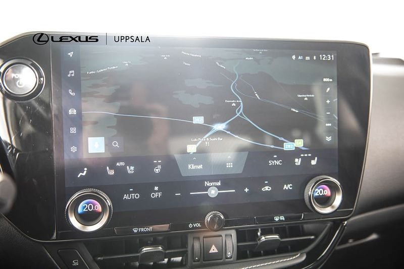 Lexus NX bild 14