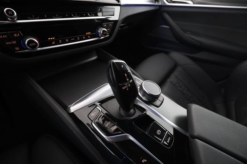 BMW 520 bild 25