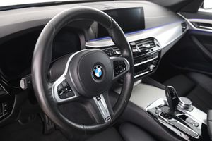 BMW 520 bild 12