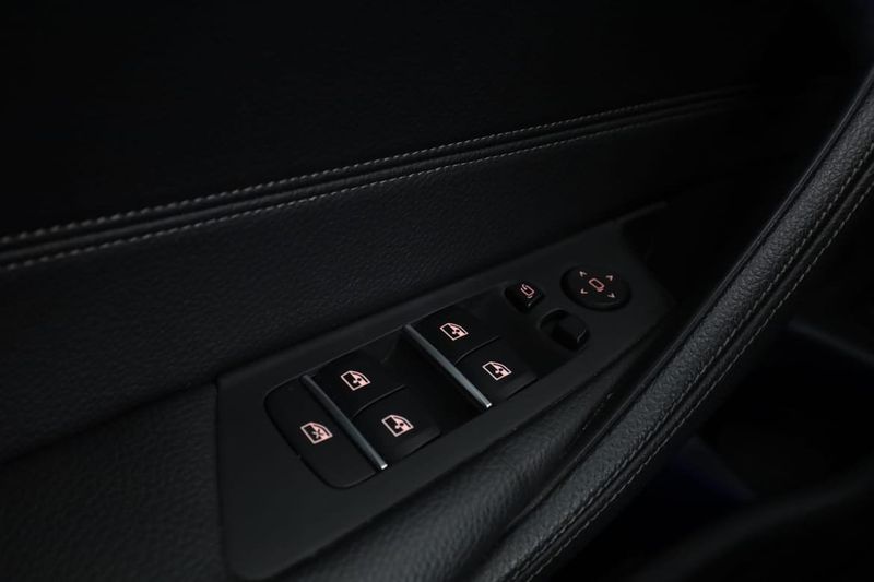 BMW 520 bild 37