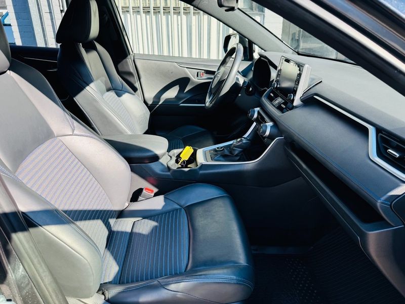 Toyota RAV4 bild 5