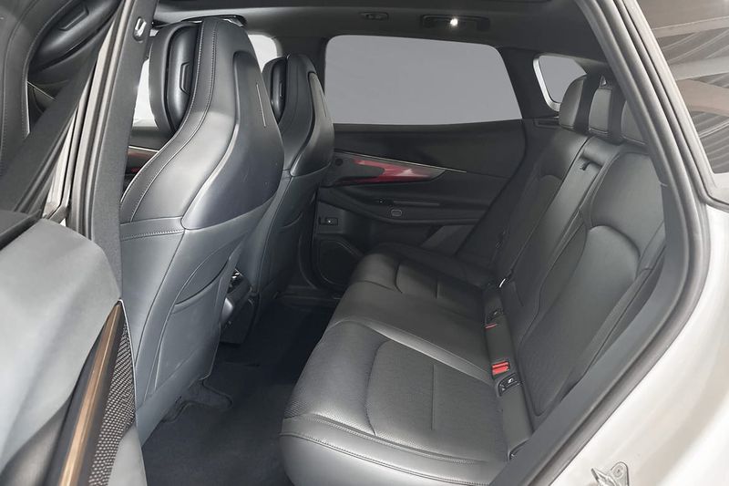 Lynk & Co 08 bild 7