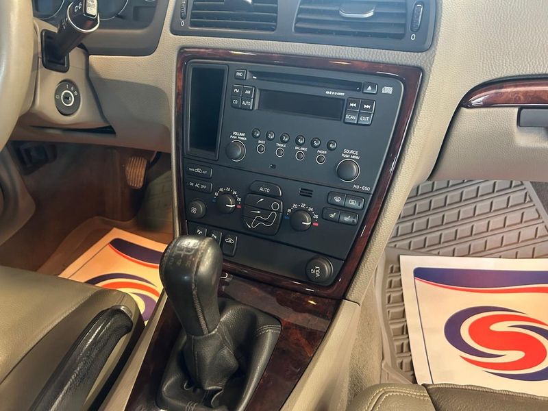 Volvo V70 bild 8