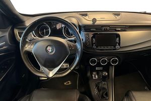 Alfa Romeo Giulietta bild 12
