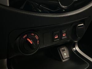 Renault Alaskan bild 26