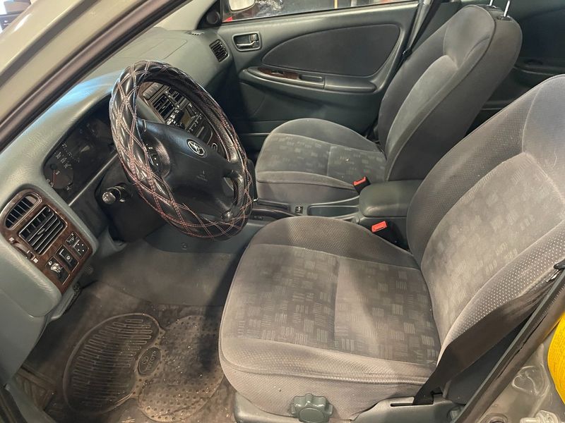 Toyota Avensis bild 2