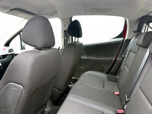 Peugeot 207 bild 9