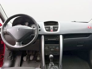 Peugeot 207 bild 10