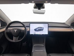 Tesla Model Y bild 26