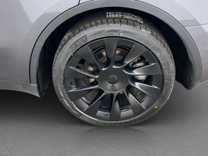 Tesla Model Y bild 32