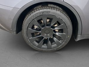 Tesla Model Y bild 33