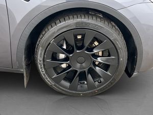 Tesla Model Y bild 34