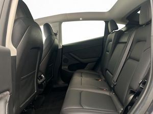 Tesla Model Y bild 29