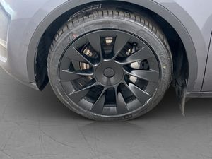 Tesla Model Y bild 31