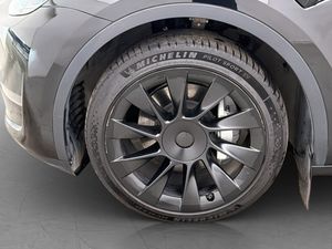 Tesla Model Y bild 30