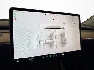 Tesla Model Y bild 22