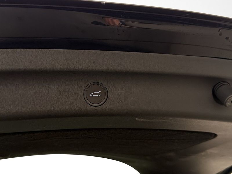Tesla Model Y bild 28