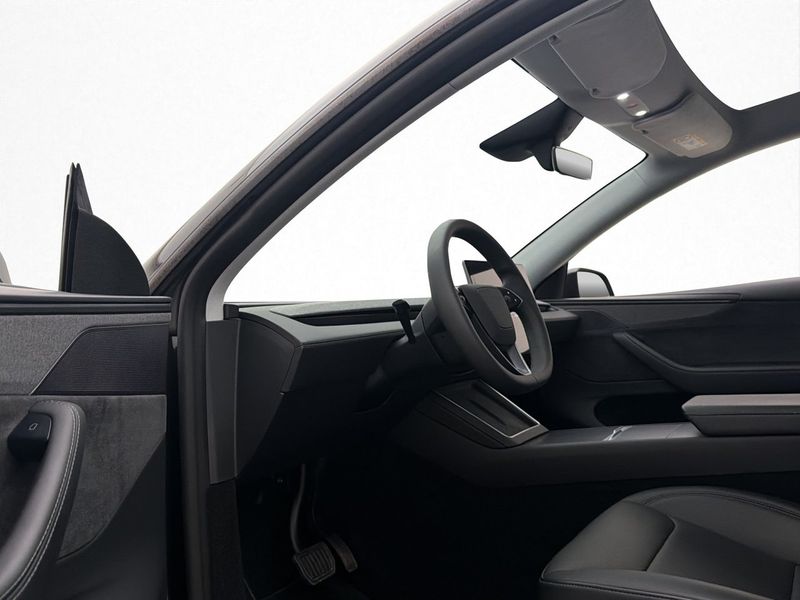 Tesla Model Y bild 11
