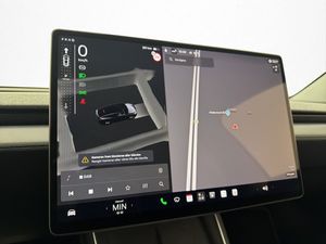 Tesla Model Y bild 20