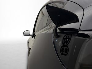 Tesla Model Y bild 26