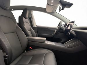 Tesla Model Y bild 28