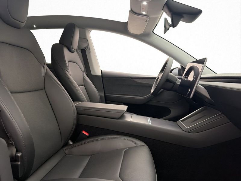 Tesla Model Y bild 28